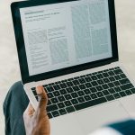 Menguasai Seni Menulis Headline Artikel yang Click-Worthy: Panduan Lengkap untuk Menarik Perhatian Pembaca